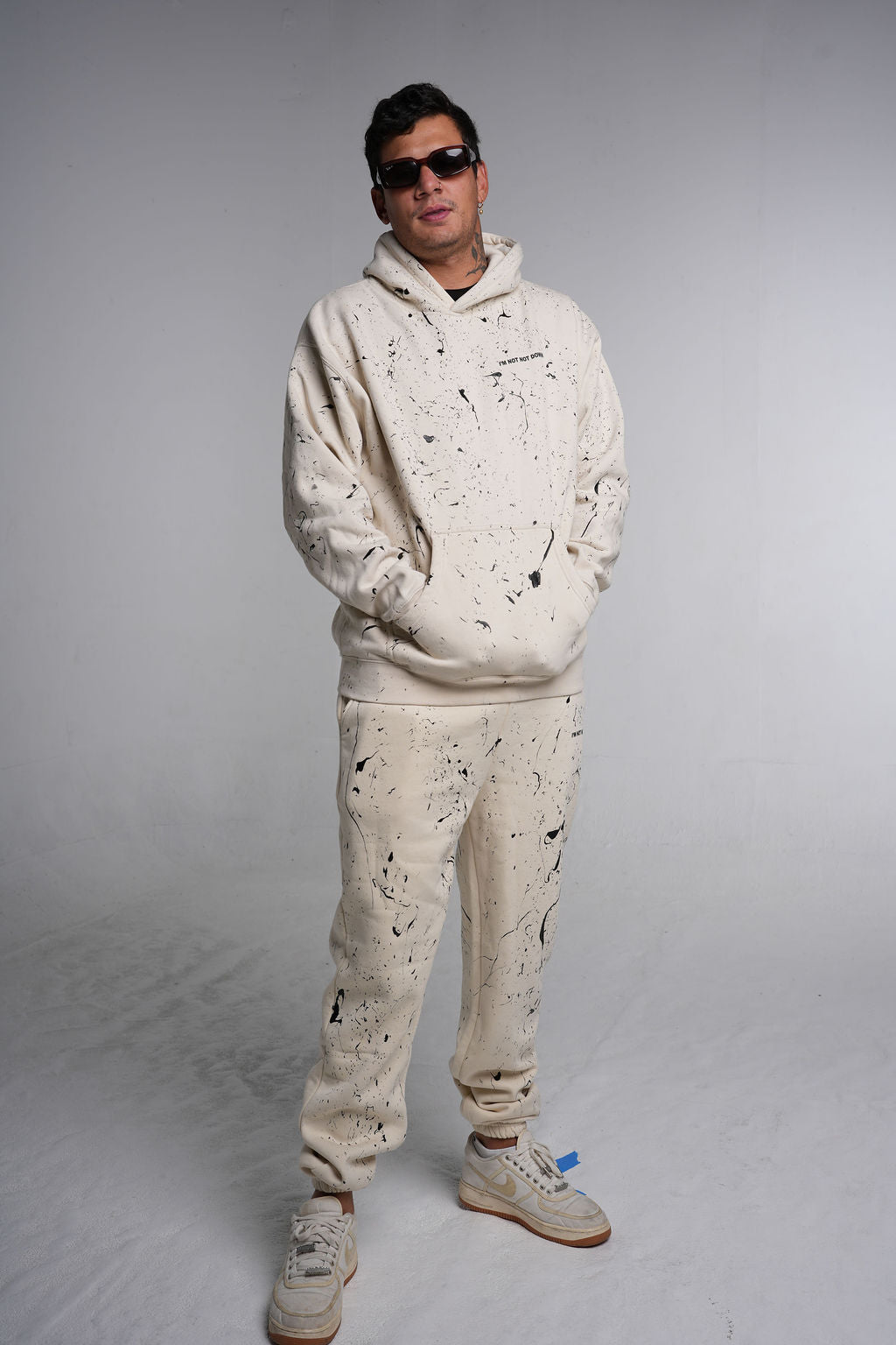 Beige Paint Splatter Set